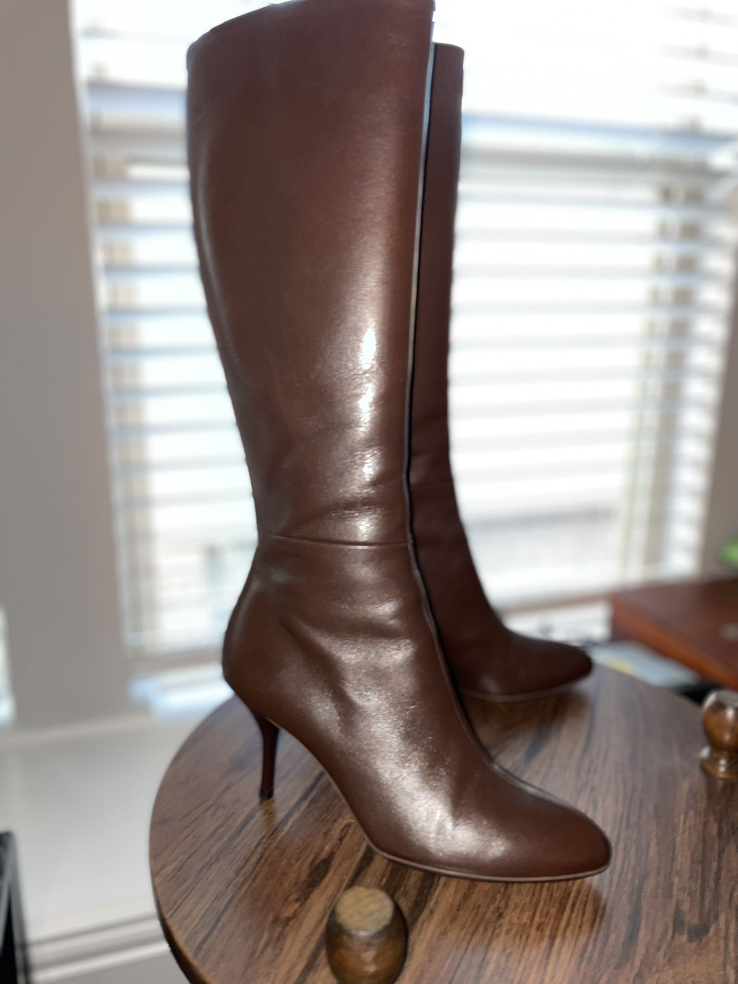 Gucci Black Knee High Boots 36.5 6.5 for Sale in Tustin, CA - OfferUp