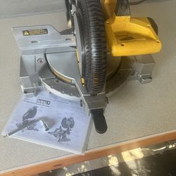 DeWalt DW 713 10” Miter Saw
