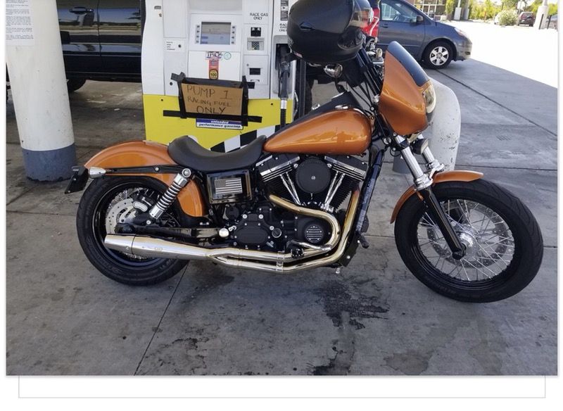Red thunder exhaust 07-16 Harley Dyna polished
