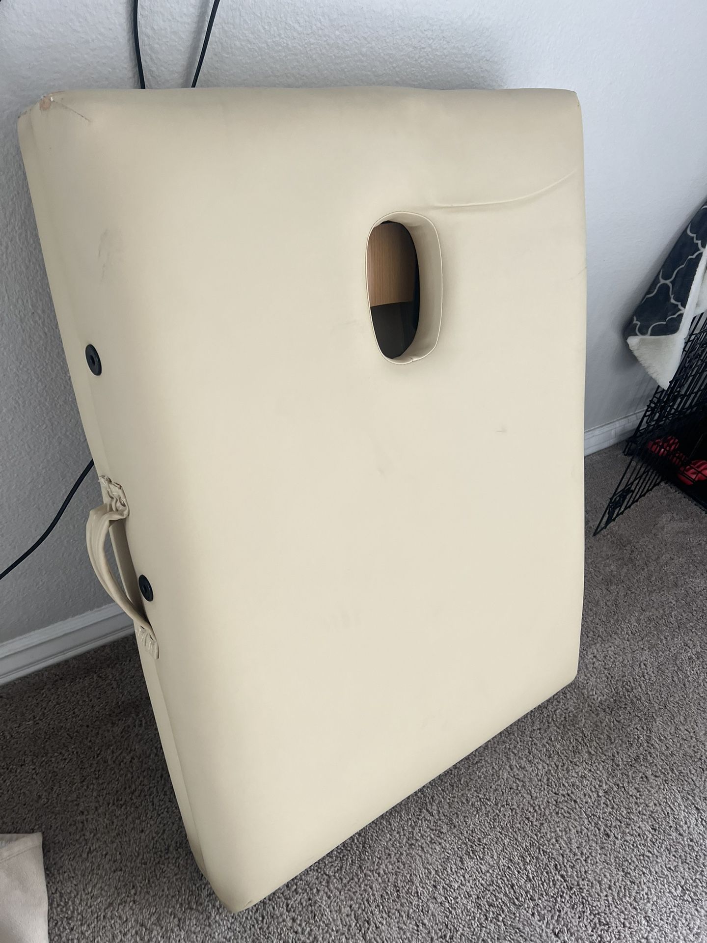Portable Massage Table/bed