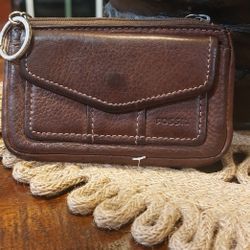 FOSSIL LEATHER WALET WRISTLET  BROWN