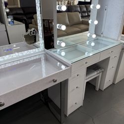 Vanity // Tocadores // Espejos// In Stock // Disponibles 