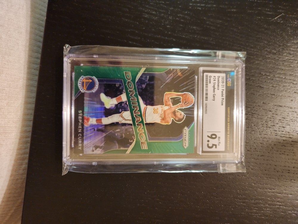 2020-21 Panini Prizm "Dominance" #24 Stephen Curry (Green) Mint Plus 9.5