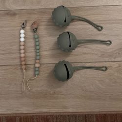 Pacifier Clips And Travel Cases