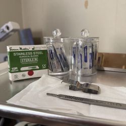 Dermaplaning Kit With Business Card Holders