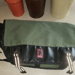 Green Chrome Citizen Messenger Bag Exc Cond Pd $140

