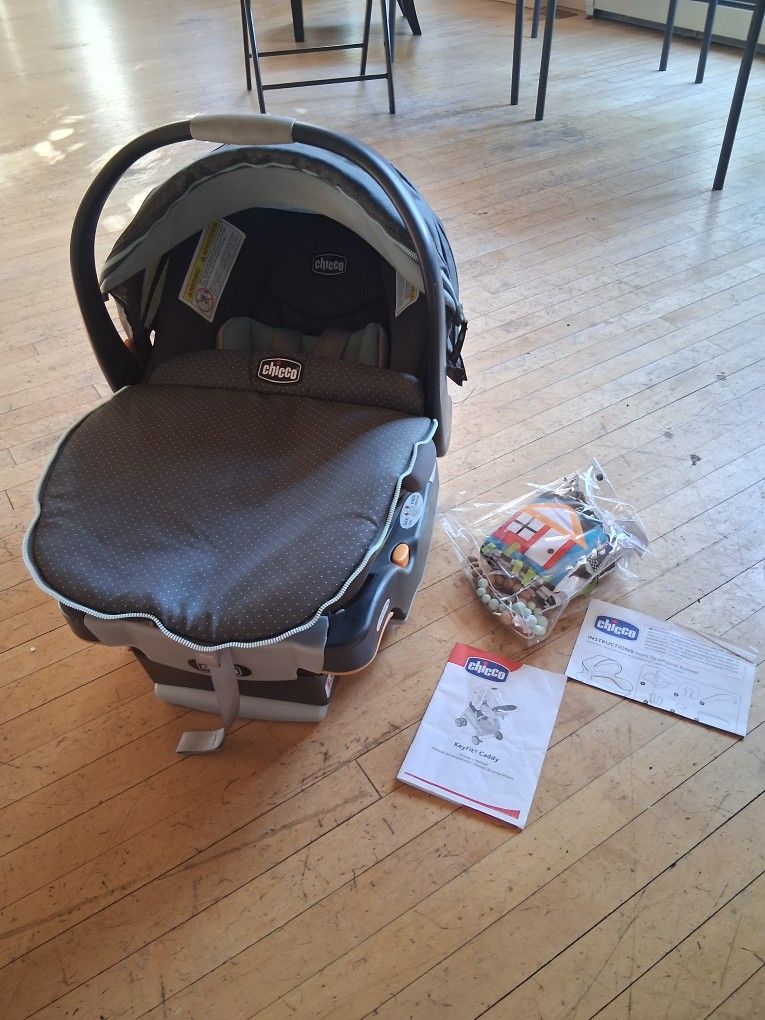 Chicco KeyFit30 Infant Carseat+Base+ Stroller Combo