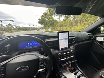 Ford Explorer Dash Mat