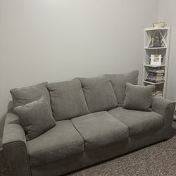✨ Light Grey Full Sofa – Cozy, Comfy & Like-New ✨