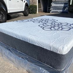 Full Bamboo Cool Gel Memory Foam Mattress!!