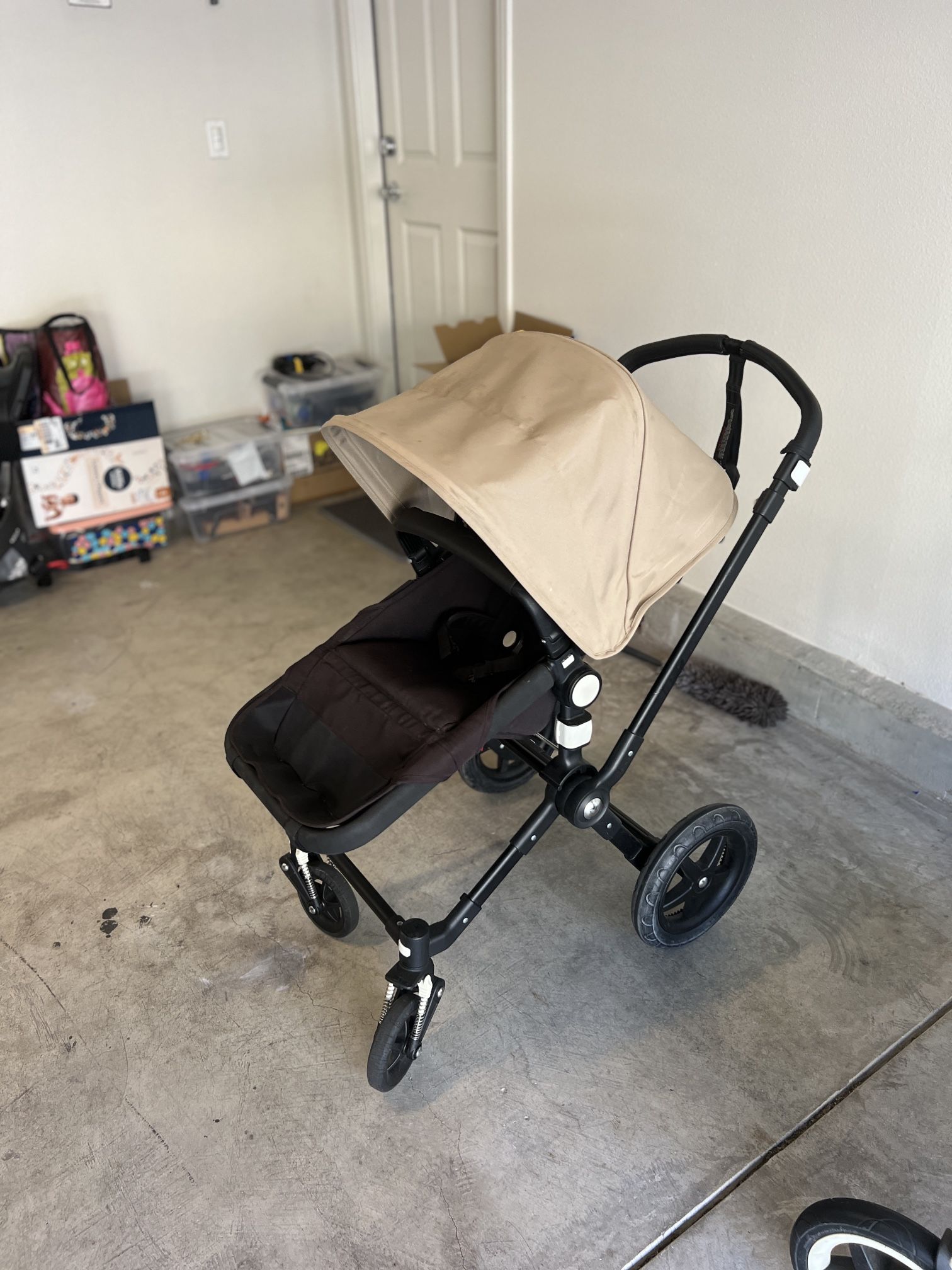 Bugaboo cameleon stroller with Accessories