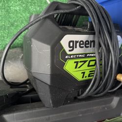 Greenworks 1700 Handheld Pressure Washer