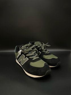 New Balance Black and Green Sneakers
