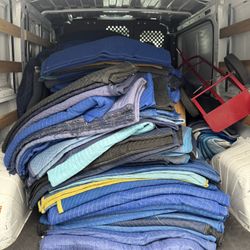 Moving blankets 
