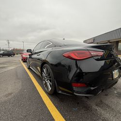 2017 Infiniti Q60