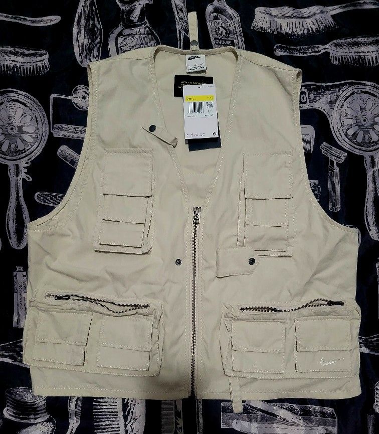 Men's Nike Life Utility Vest Full Zip Cargo Pockets $175 FN3214-104 Size Small