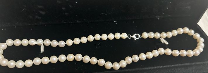 Pearl Necklace with Silver Clasp