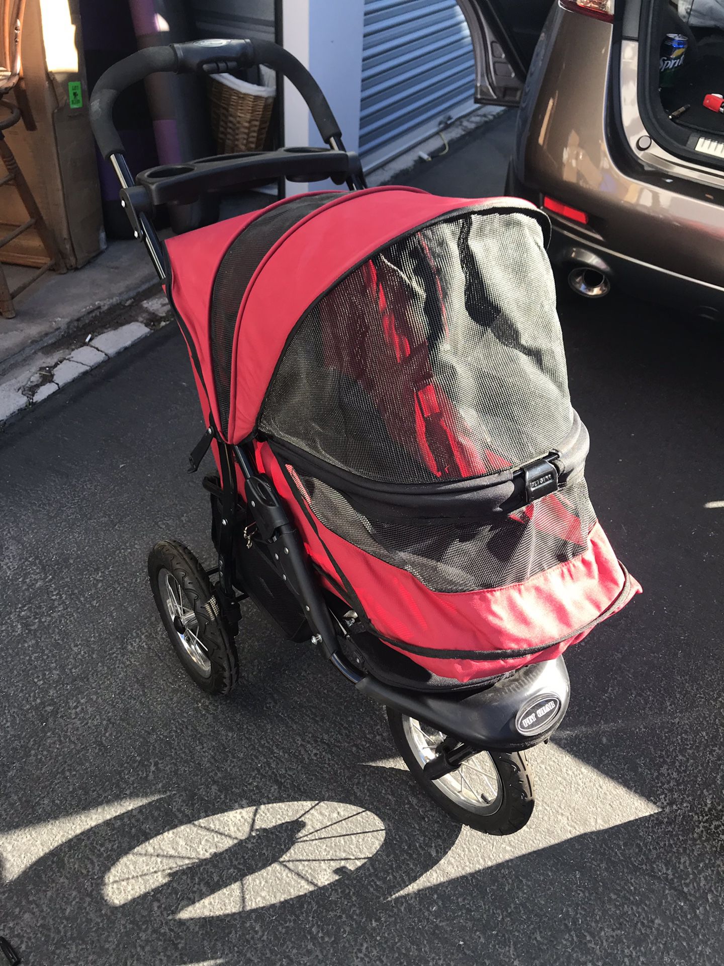 Dog stroller like new but spilled power inside Easy fix