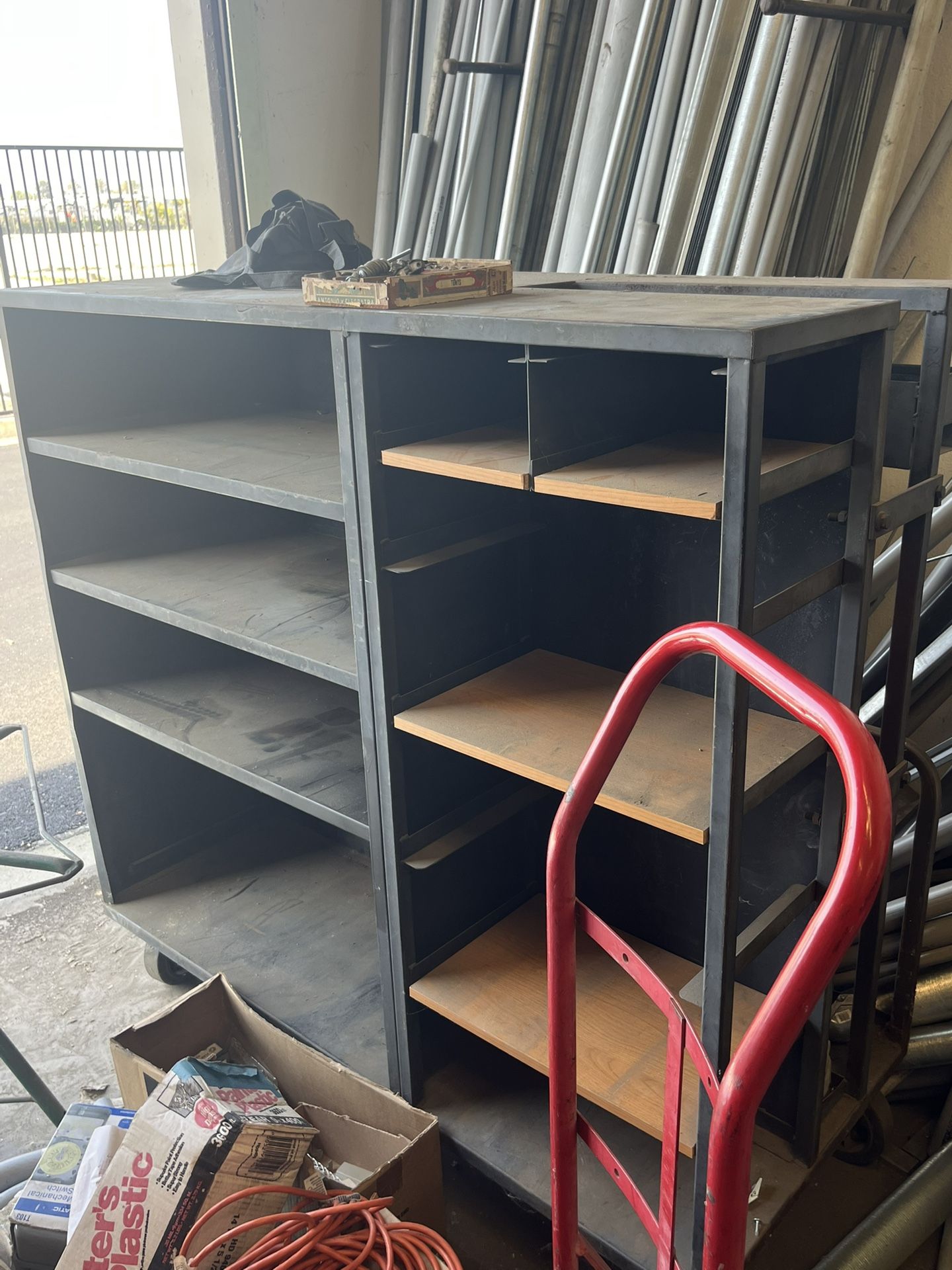 Roll Away Shelf With Ladder Slot