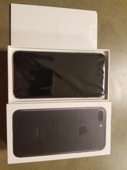 iPhone 7 plus brand new factory unlocked