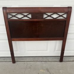 Hard Wood Twin Size Headboard Height is 39” Width is 38” Good work— in good condition