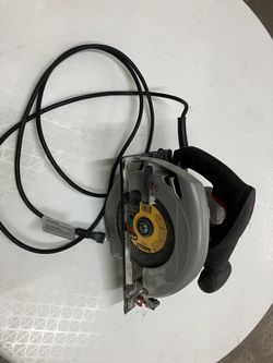 Craftsman 7 1/4 Skillsaw.
