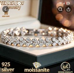 WOMANS 7.85 INCH Vvs MOISONITE bracelet.