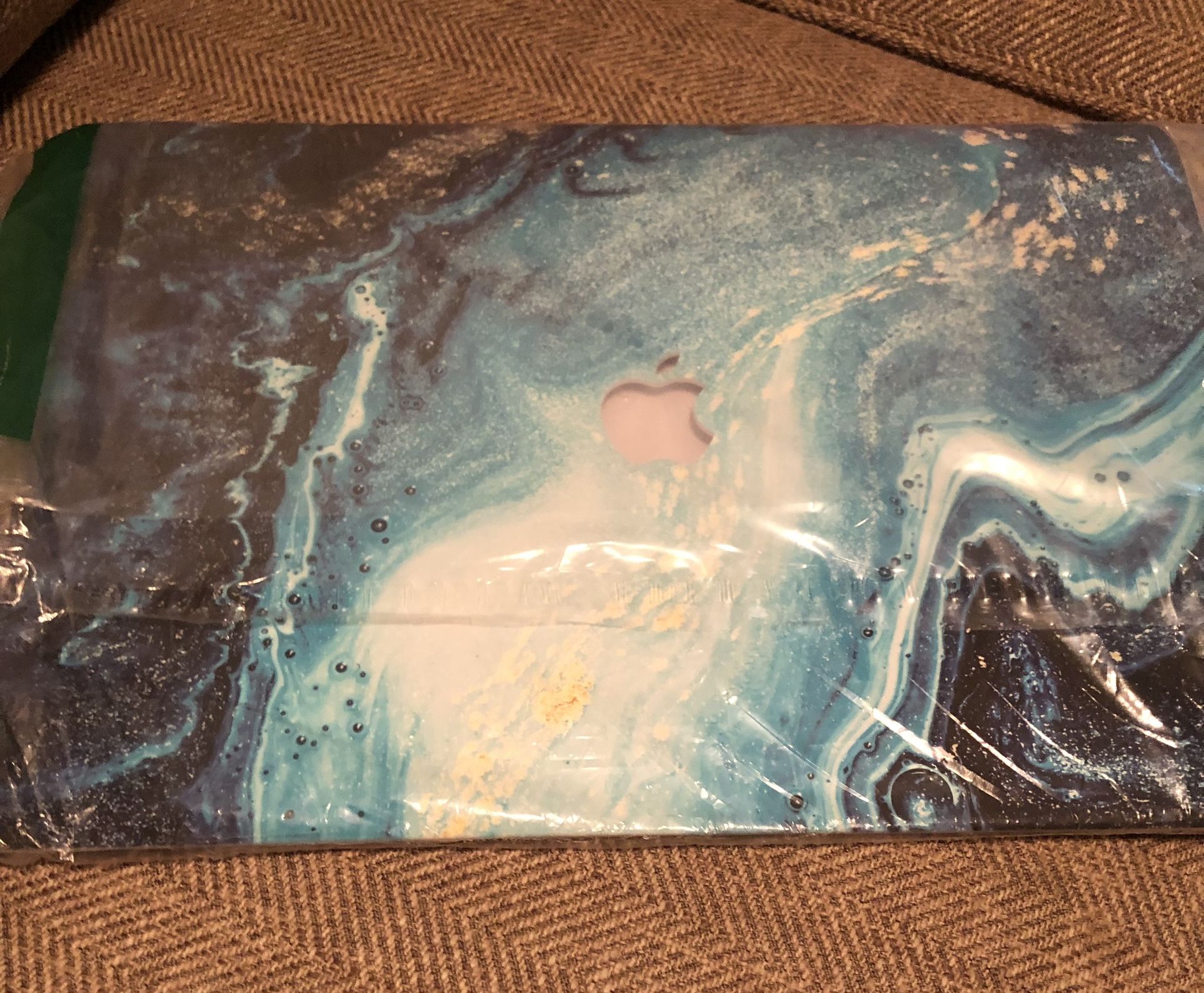 Apple Computer Cover 16X16