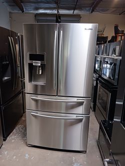 Refrigerator Samsung 4 door French door in stainless steel 40 days warranty Delevery