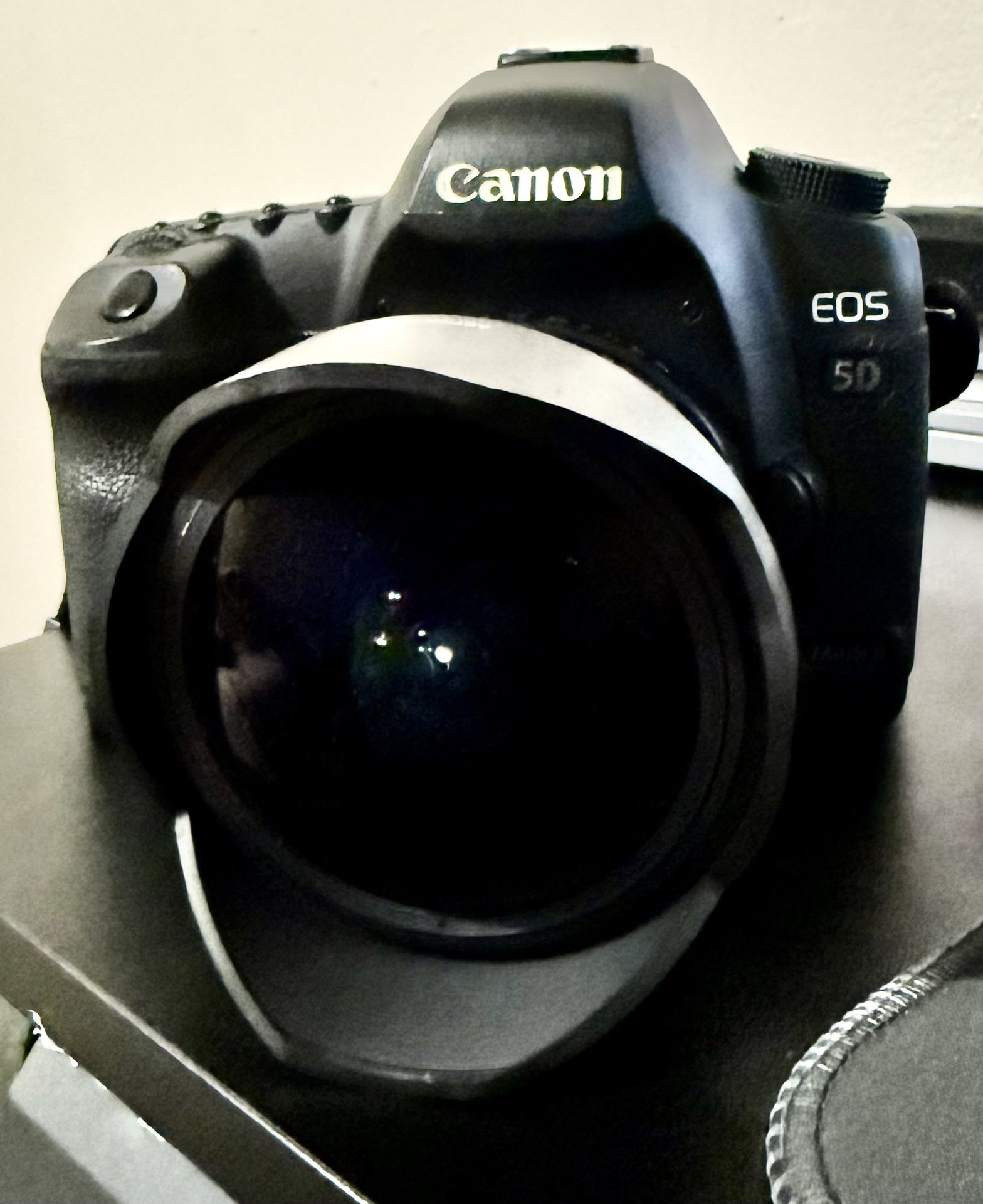Canon 5D Mark II with Samyang 8mm CS II Fisheye Lens And 128 CF card