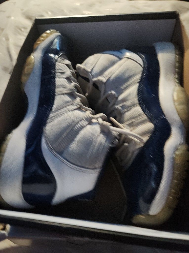 Jordans 11 