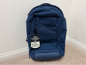 YETI Crossroads 27 Backpack Navy Blue