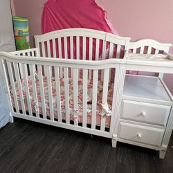 White Baby Crib With Changing Table