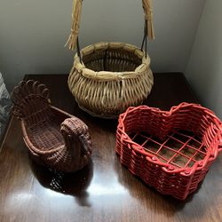 Baskets - Wicker/Straw
