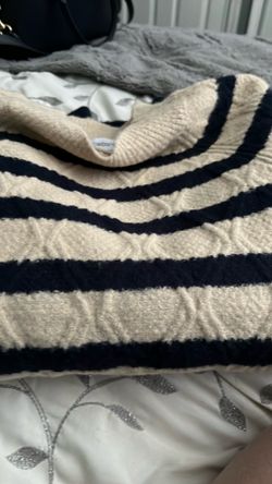 Women’s Striped Sweater
