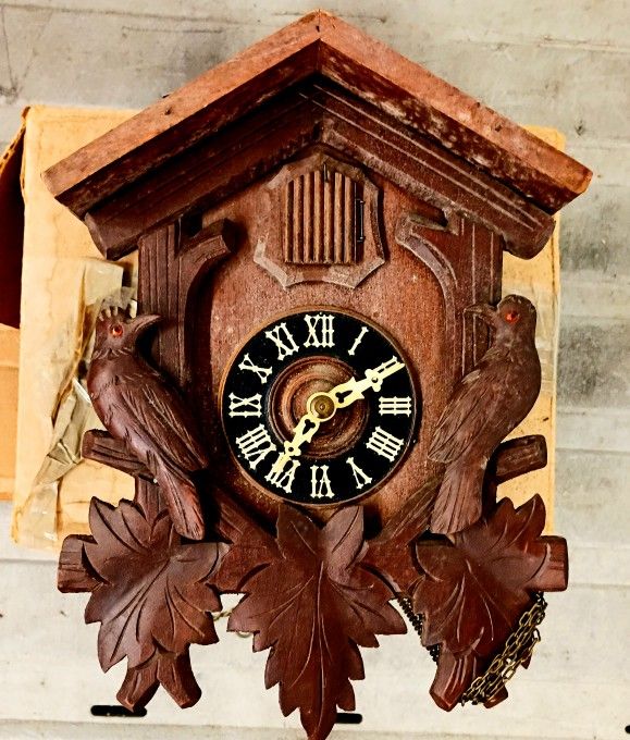 Hubert Herr German Cuckoo Clock, Rare Antique, 1976
Make me an offer