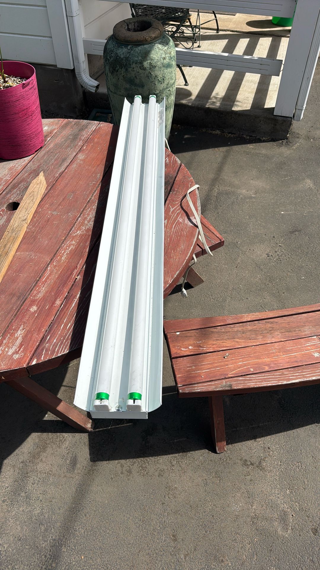 Undermount Fluorescent Light