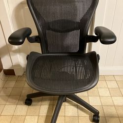Herman Miller Aeron size B