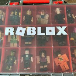 ROBLOX. ROBLOX  Giant Collection, Case,  47 Action Figures, Plus  Accessories 