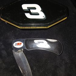 Dale Earnhart Kinfe And Case 