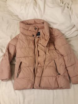 Gap Kids size large girls light pink puffy jacket in pretty good shape!!!!!! Check out my other postings