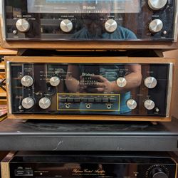 McIntosh C 28 Stereophonic Preamplifier