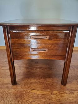 Vintage Hammary Mid Century Modern End Table/Nightstand - Refinished