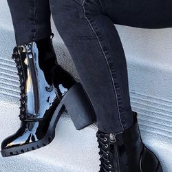 Black Boots