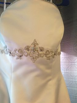 Wedding dress never worn size 8