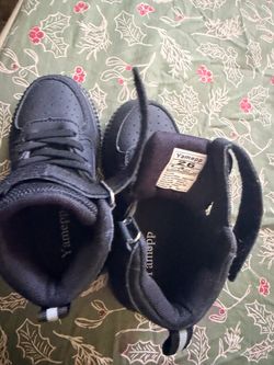 Yamepp Kids Black High-Top Sneakers Size 26