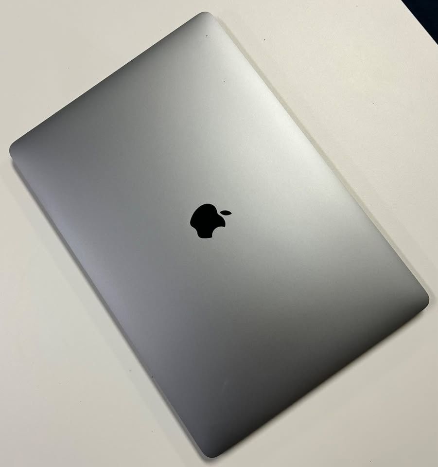 Apple MacBook Pro 2019 16inch 2.3 8-core i9 32GB 1TB Radeon PRO 5500M 4GB Grade A