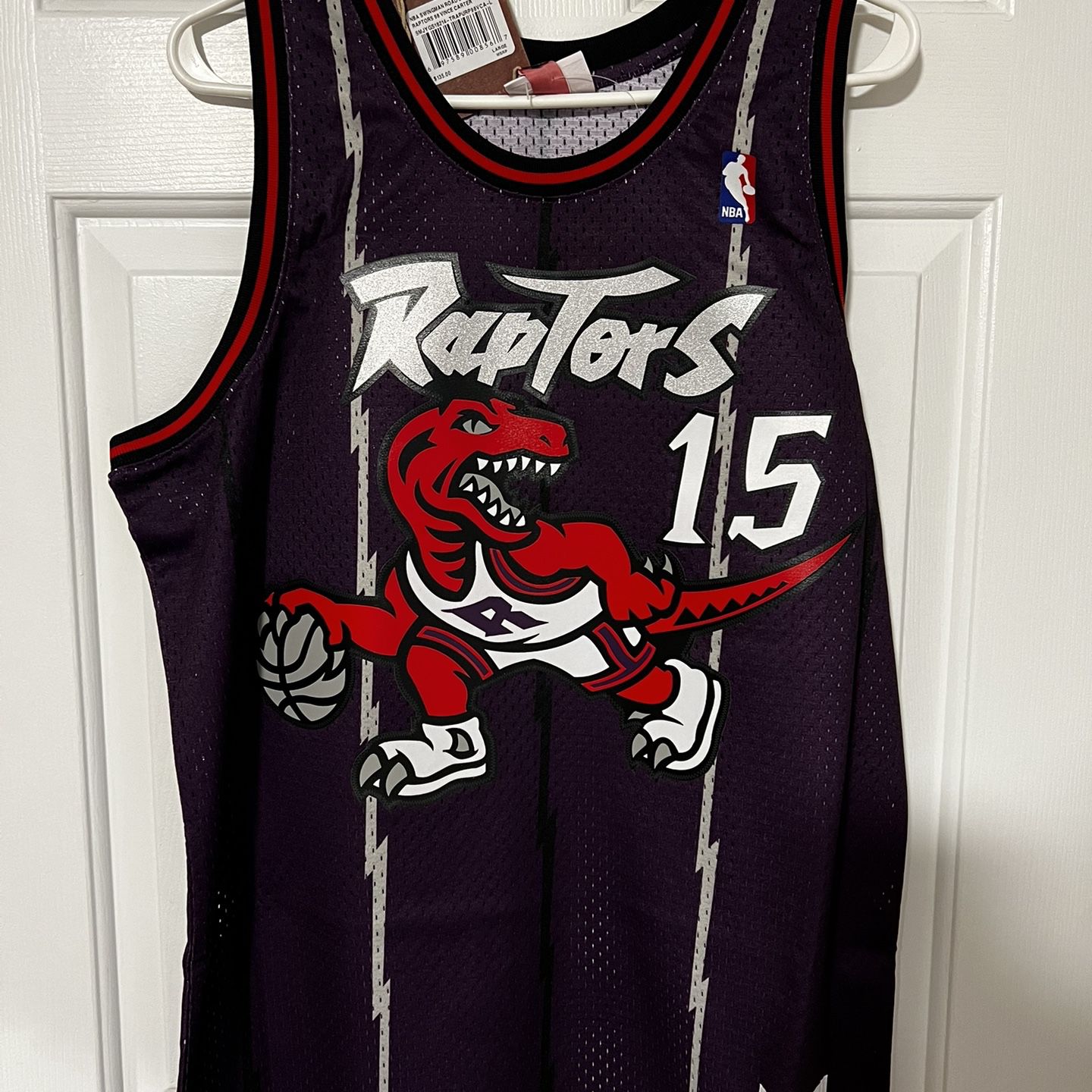 Vince Carter Toronto Raptors Mitchell & Ness 1998-99 Swingman Jersey size  MEDIUM for Sale in Dallas, TX - OfferUp