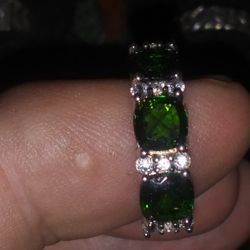 925 .big Green Stone.sweet Ring .new