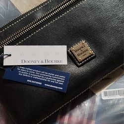 New - Dooney&Bourke 3 Zip Saffiano Wrislet 